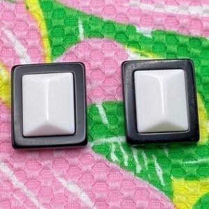 Avon Vintage Post Earrings Black and White Plastic Rectangle Mod Earrings
